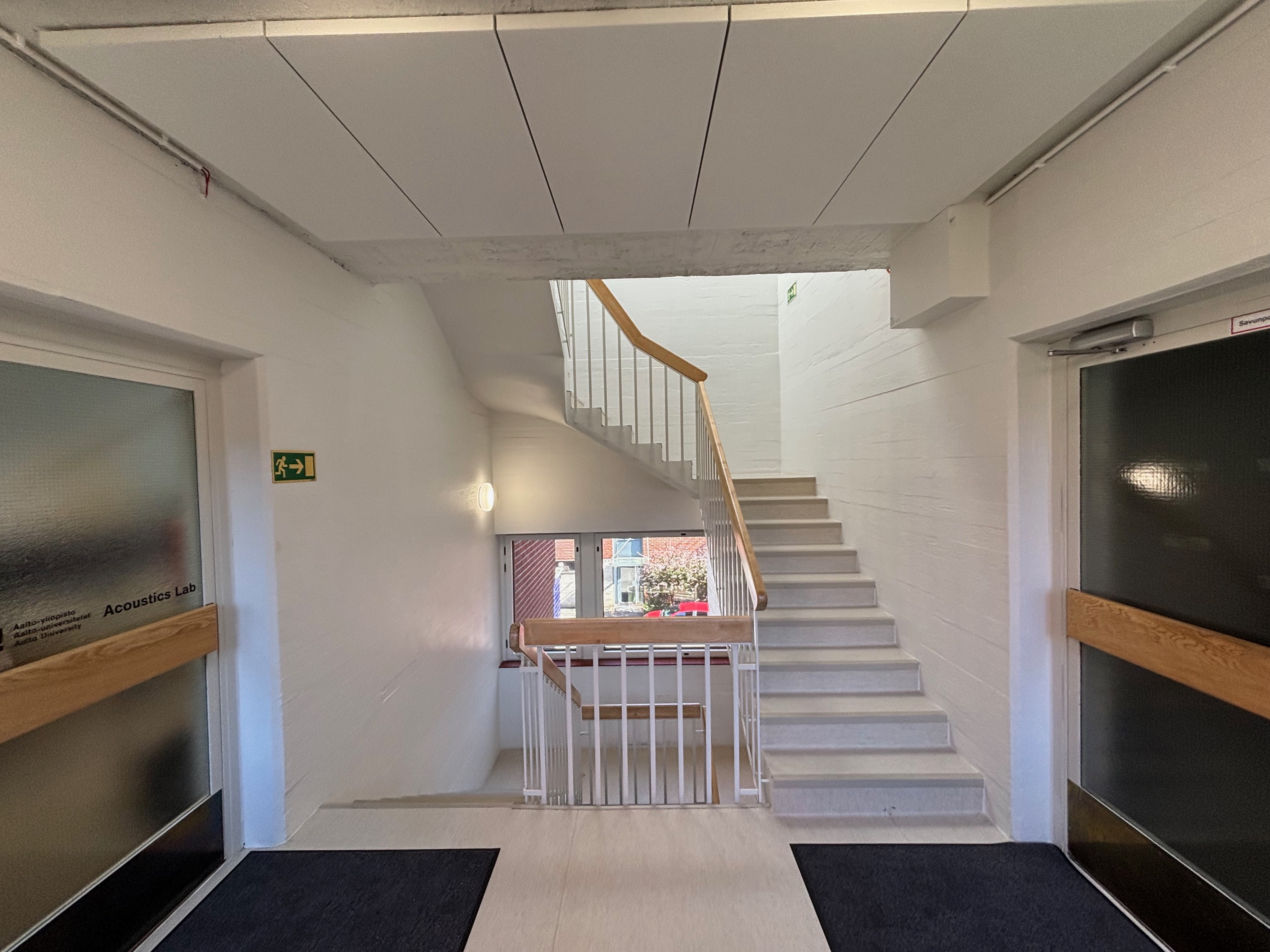 Highly reverberant hallway